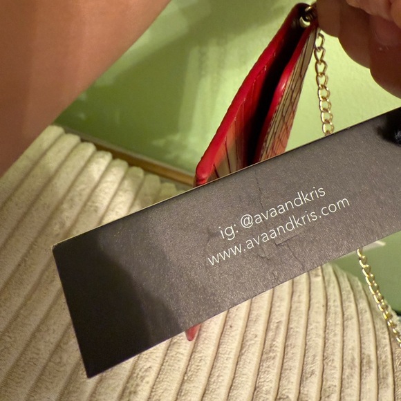 Red Snake Pattern Crossbody Bag - Picture 4 of 5